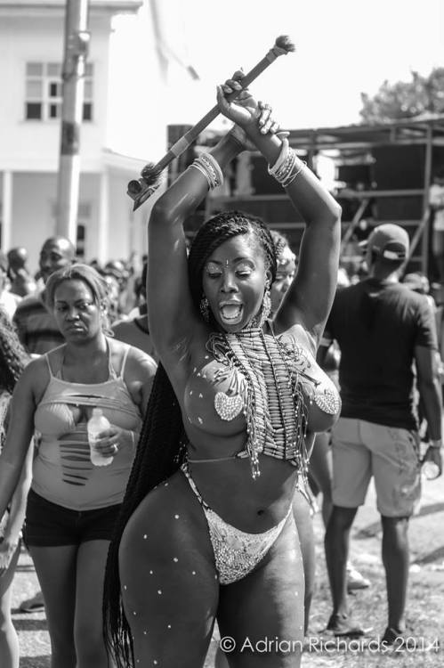 satanwantsmysoul:  Sibongile Cummings and Tahiry at Carnival
