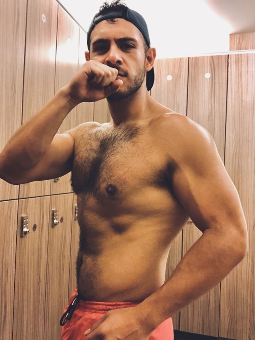 HeyitsCarlosJr