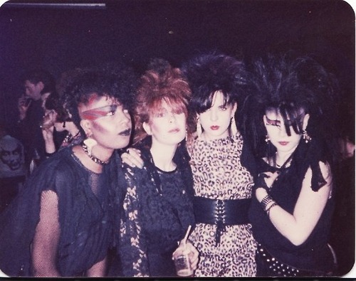 comatose-bat:  danasdinnertable:  80s Punks of Color.  Yessss ♡.♡