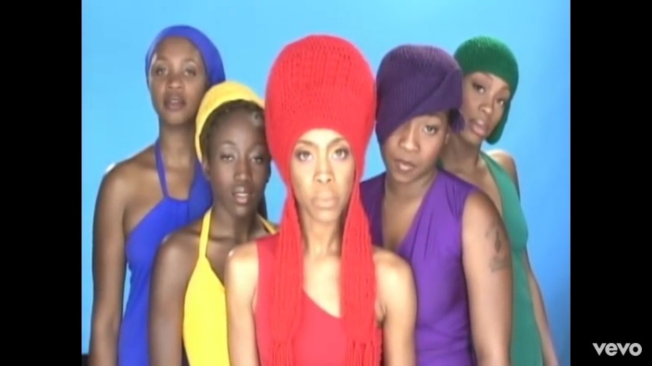 blackfashion:  18 years ago Erykah Badu released a video for her song “Bag Lady”,