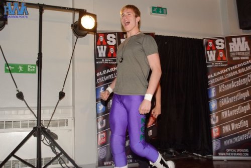 HEEL AND HIS GIRLFRIEND SHOW THE PRETTY BOY  JOBBER CUTIE HOW TO CHEAT IN PRO WRESTLING