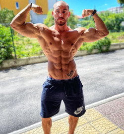 musclemengalaxy:https://instagram.com/mariovatov?utm_medium=copy_link porn pictures