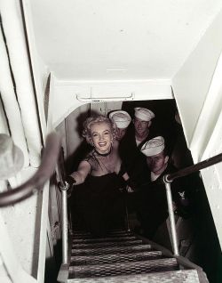 retrogasm:  Memorial Day Marilyn Monroe-A-Thon