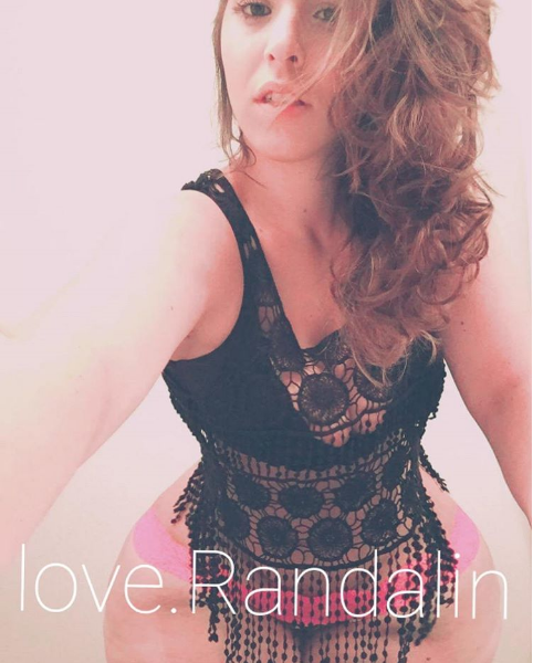 love-randalin:  Add me on Snapchat: LoveRandalin
