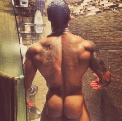 autoswagg:  brolic butt http://autoswagg.tumblr.com/archive
