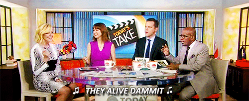 feynificent:   Ellie Kemper &amp; Jane Krakowski singing the Unbreakable Kimmy