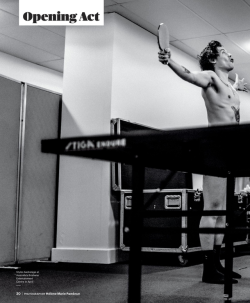 harrystylesdaily:Backstage in Brisbane, Australia