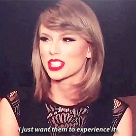 roundeachtime:Taylor before the first show of the 1989 World Tour
