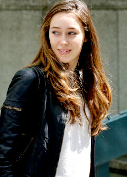 missdontcare-x: Alycia Debnam Carey + Fav Candids