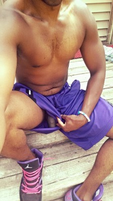 savvyifyanasty:  hungskateboy:  #commando #freeballing #basketballshorts #jordans outside. out.  