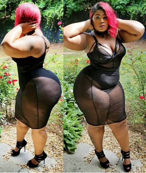 ratedthickent:  @CURVYCURLYCHRISY BBW DIMEPIECE, FOLLOW HER ON INSTAGRAM