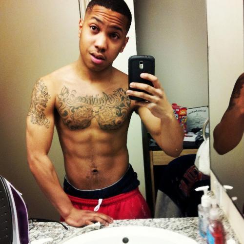 bigbootybois:  babiboi07:  -CORY- babiboi07.tumblr.com  Damn, this nigga got a phat