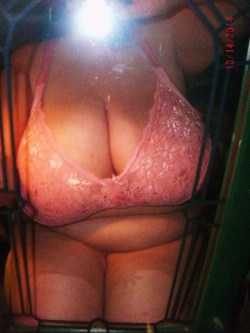 mylonelybreasts:  like  this  one