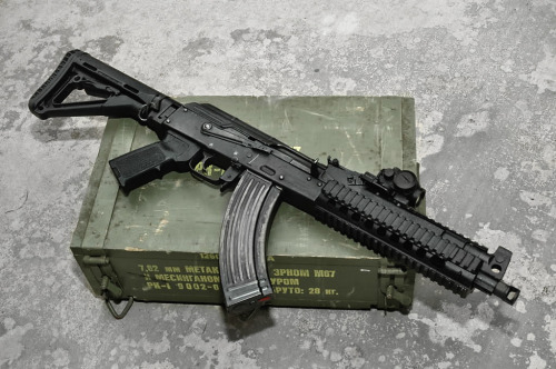 45-9mm-5-56mm:  itgoesbang:   Draco SBR   (via TumbleOn)