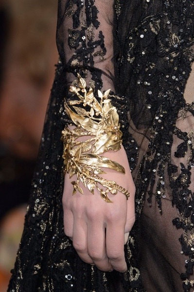 empress-empire:Detail || Elie Saab F/W15 Couture@the-roanoke-society