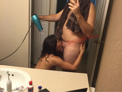 azcumcouple:When your girl says “I can’t, I have to get ready!” #Multitasking #LetMeHelp 