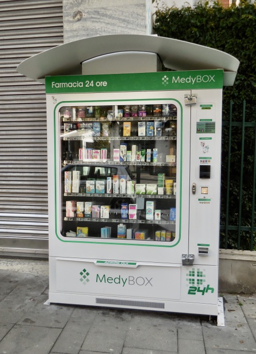 Medybox, Farmacia 24 ore, Ercolano, Campania, 2019.