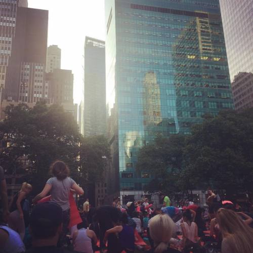 #Yoga in Bryant Park after work with at least a thousand people. I love #summer in #nyc. #bpyoga @at