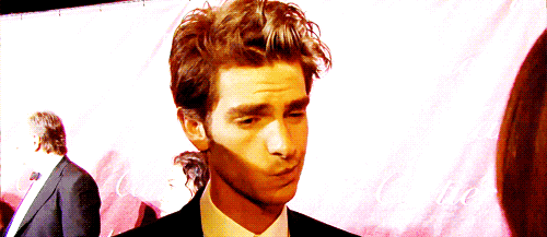 bab93:  He makes the cuties faces  