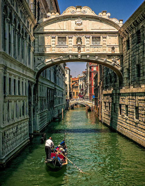 allthingseurope:  Bridge of Sighs, Venice (by David Ruiz Luna) 