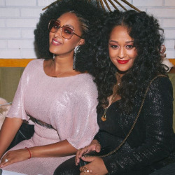 tiaandtameramowry-two2:    Tia and Tamera’s