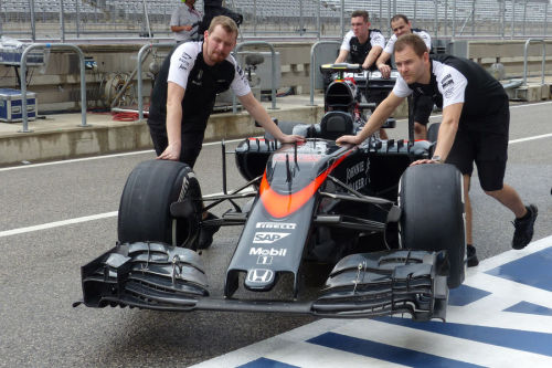 mclaren-soul:  Detail shots of the MP4/30 in COTA- via AMuS