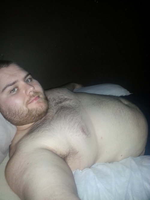 madtinmc:  Am nothin special, just a chubby lad, but it was hot