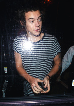 Liampeyn:  Harry Styles Leaving Craig’s Restaurant Solo Nov 21 2013 