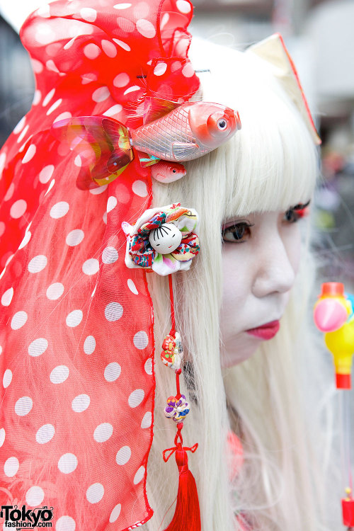 tokyo-fashion:  Harajuku shironuri girls Momi, Sari, Ruru & Sakura wearing fashion from Takuya Angel, h.NAOTO, Bunkaya Zakkaten, and various resale shops, along with handmade items.  22 Picture of Their Looks.