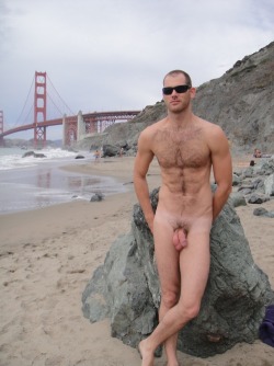 nakedblokes:  naked blokes. follow. ask.