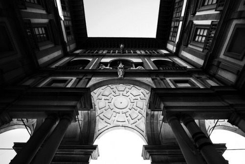 Galleria degli Uffizi, Firenze. by Nicolò Panzeri on Flickr.