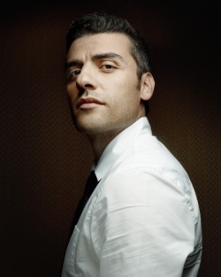 centaine:  Oscar Isaac by Denis Rouvre