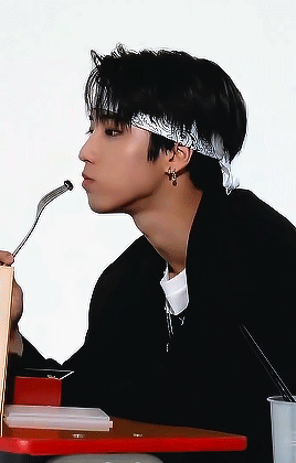 Nom Nom Nom