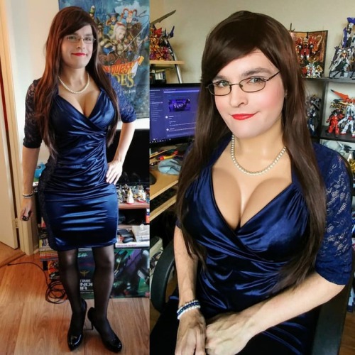 erin-sometimes:Side by side in honestly one of my favorite dresses. . Just a heads up, you may want 