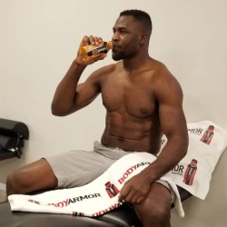 celebswhogetslepton: @francisngannou: Recovery time at the #ufcPI with my orange mango from   