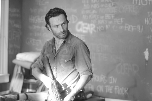 nino-possy:  The Walking Dead Tonight.. 