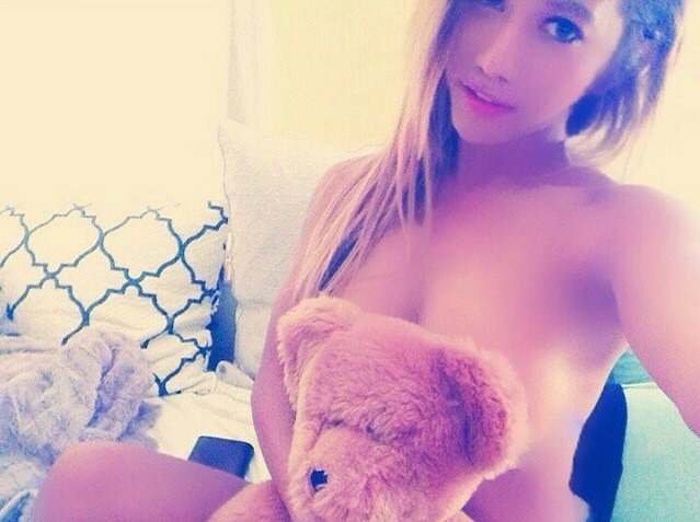 2hotgirlselfies:  www.hotgirlselfies.com I started a hot selfies website with lots