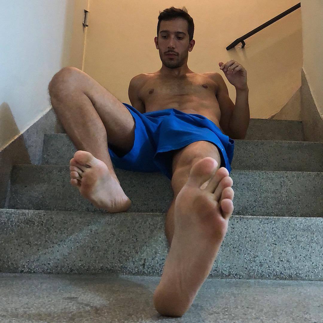 gayfootjacked: Free live feet webcams | Another post | Follow Source: https://t.co/1vkVUHBrC0