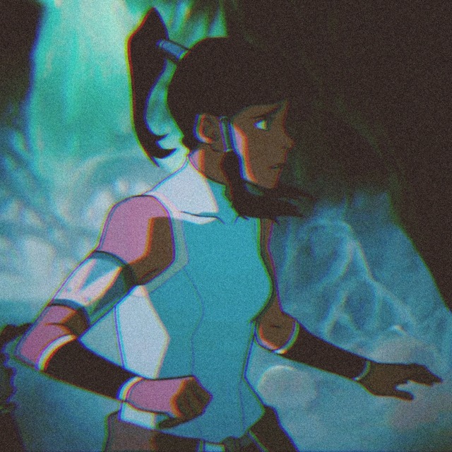 icon of korra from the legend of korra. she is in her regular outfit in the spirit world. she looks to her right in fear and backs away from whatever is scaring her. 