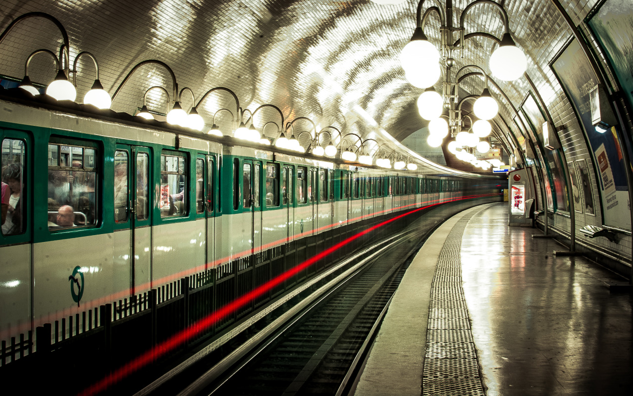 kevinrauzyphotographie:  .metro.                                