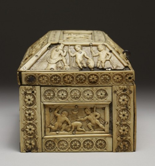 theancientwayoflife:~ Casket with Images of Cupids.Culture: ByzantineDate: A.D. 10th centuryPeriod: 