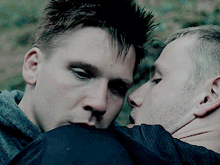 iseeuvillain: Max Riemelt &amp; Hanno Koffler in Freier Fall (2013)