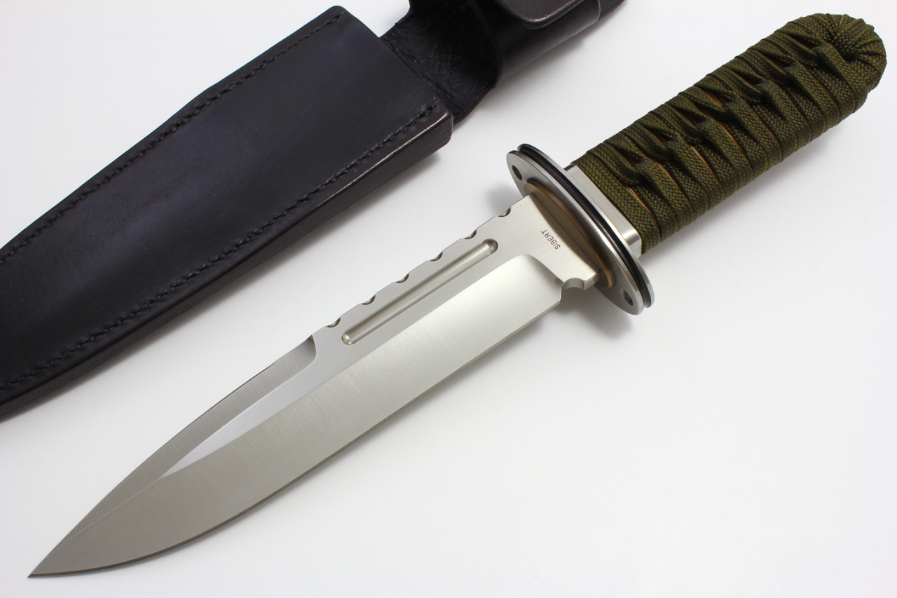 gunrunnerhell:  Shane Sibert Knives - Half Breed