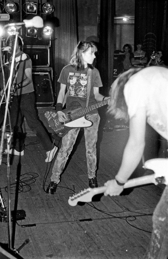 postpunkindustrial:  Sonic Youth 