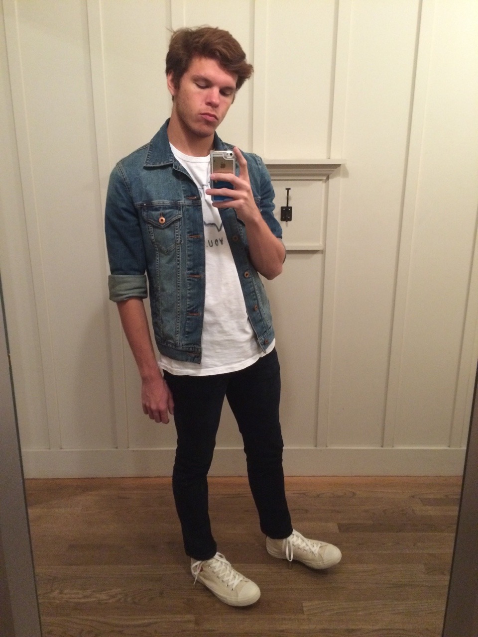 kevinspacedout:  i thought i looked cute at work yesterday 8) 