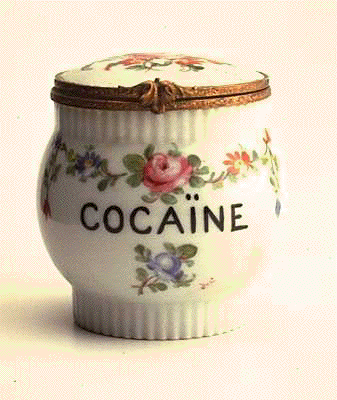 sixpenceee:  The above are antique cocaine dishes. Cocaine was legal in the US until