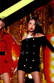 tiffanyhwangz:favorite stage outfits → yubin ♡ lady