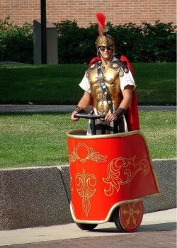 funniestpicturesdaily:  This man knows how to ride a Segway 