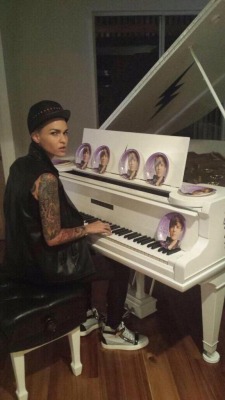 keeping-up-with-bieber:  @justinbieber: @RubyRose