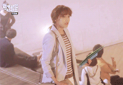shining-sooyoung-deactivated201:  Gong Minyoung (played by Sooyoung): the moment